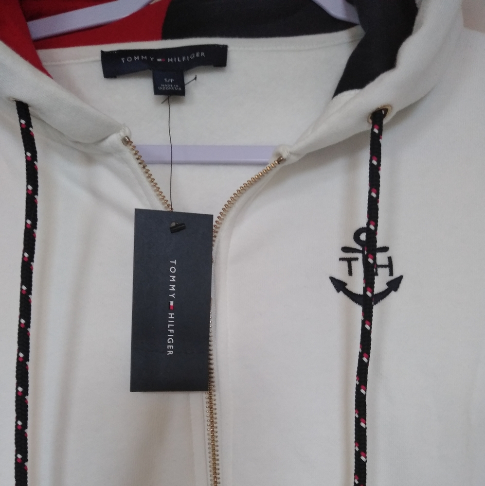 Tommy Hilfiger Women's zip hoodie - Picture 3 of 3
